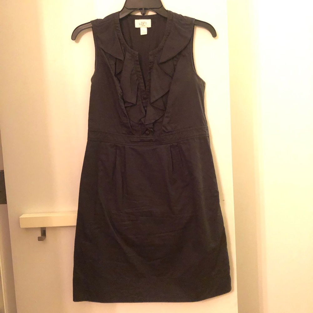 Petite ruffled, sleeveless black dress!